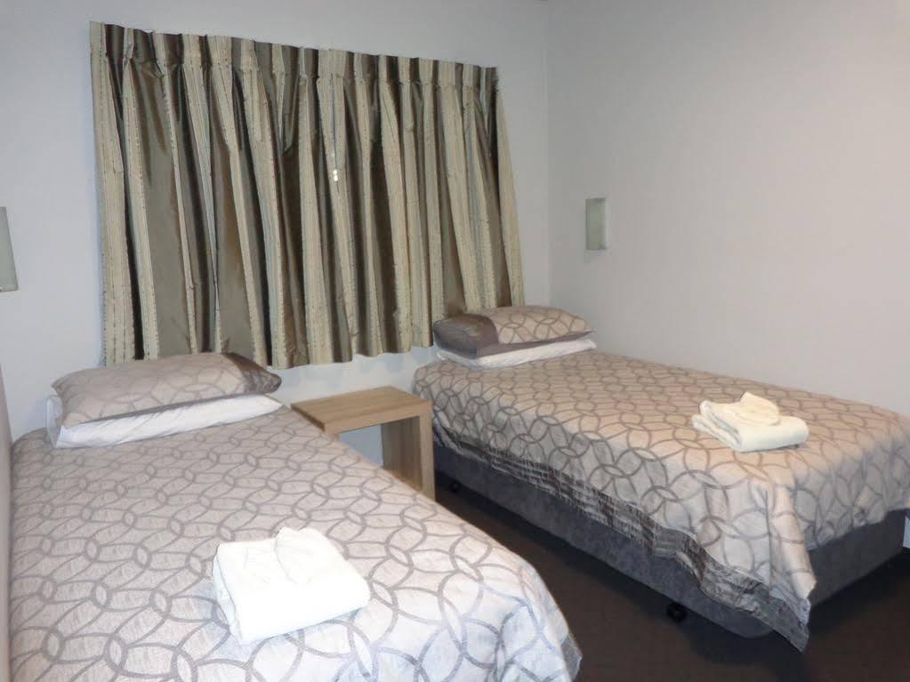 Clearwater Motor Lodge เทาโป ภายนอก รูปภาพ